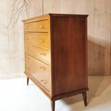 Oak chest of drawers