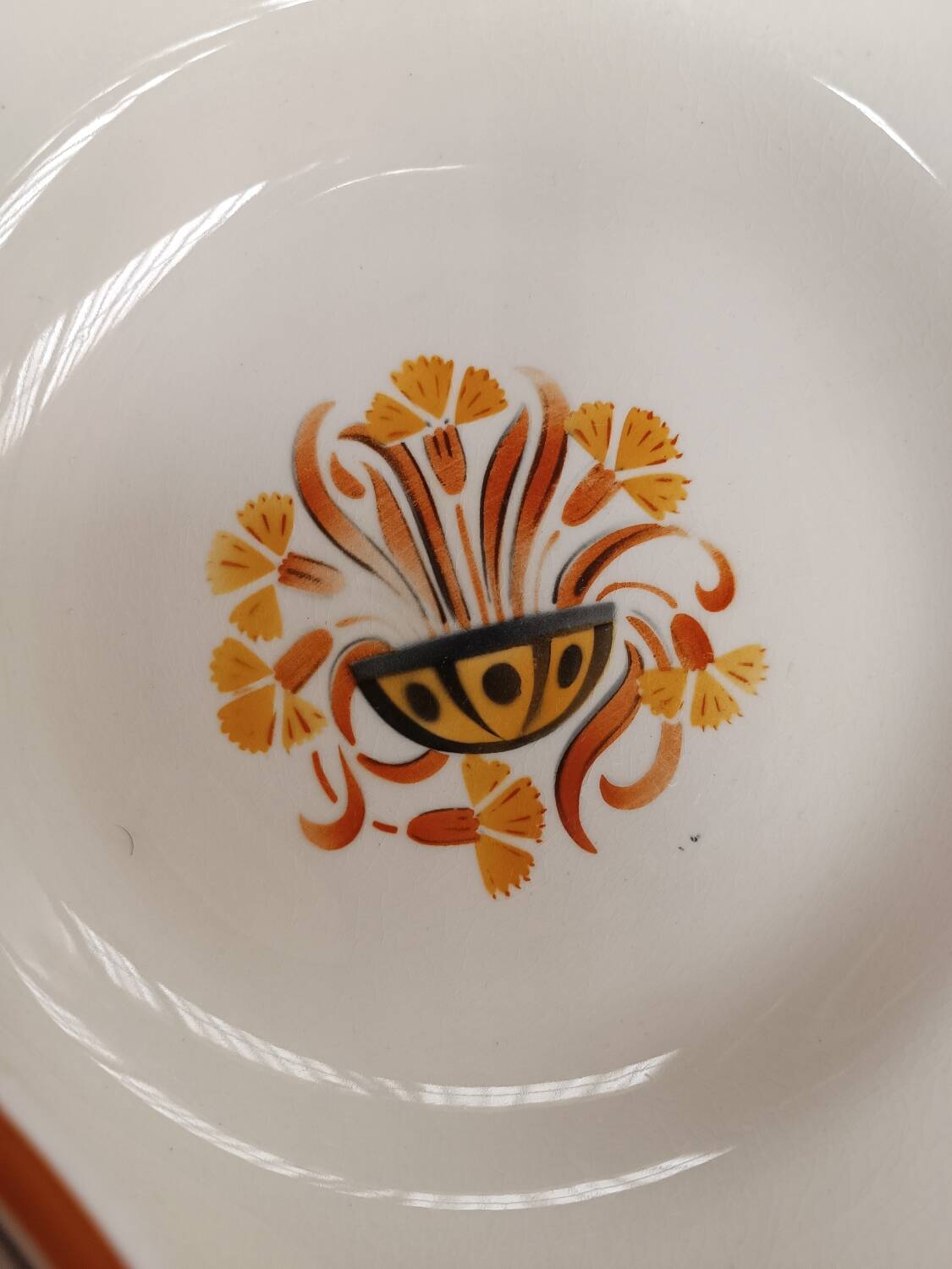 Ceramic soup plates
