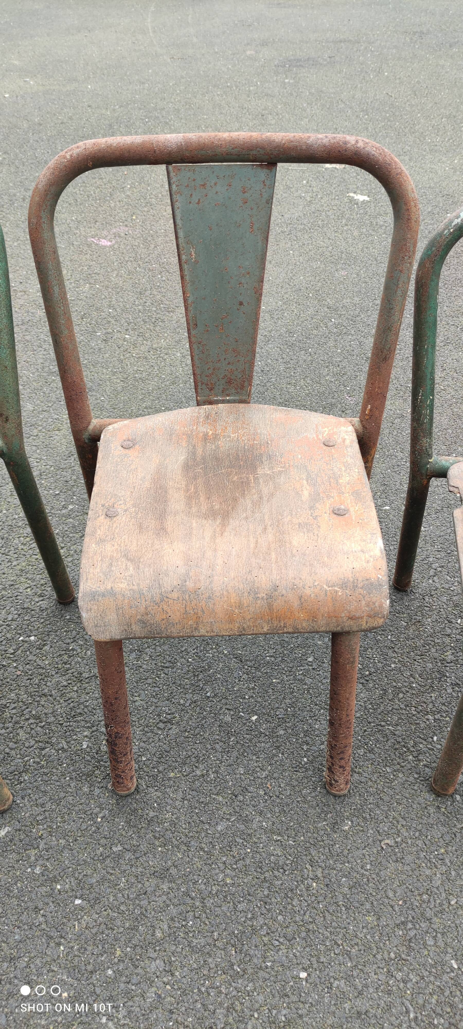 Set de 4 chaises d enfants Tolix