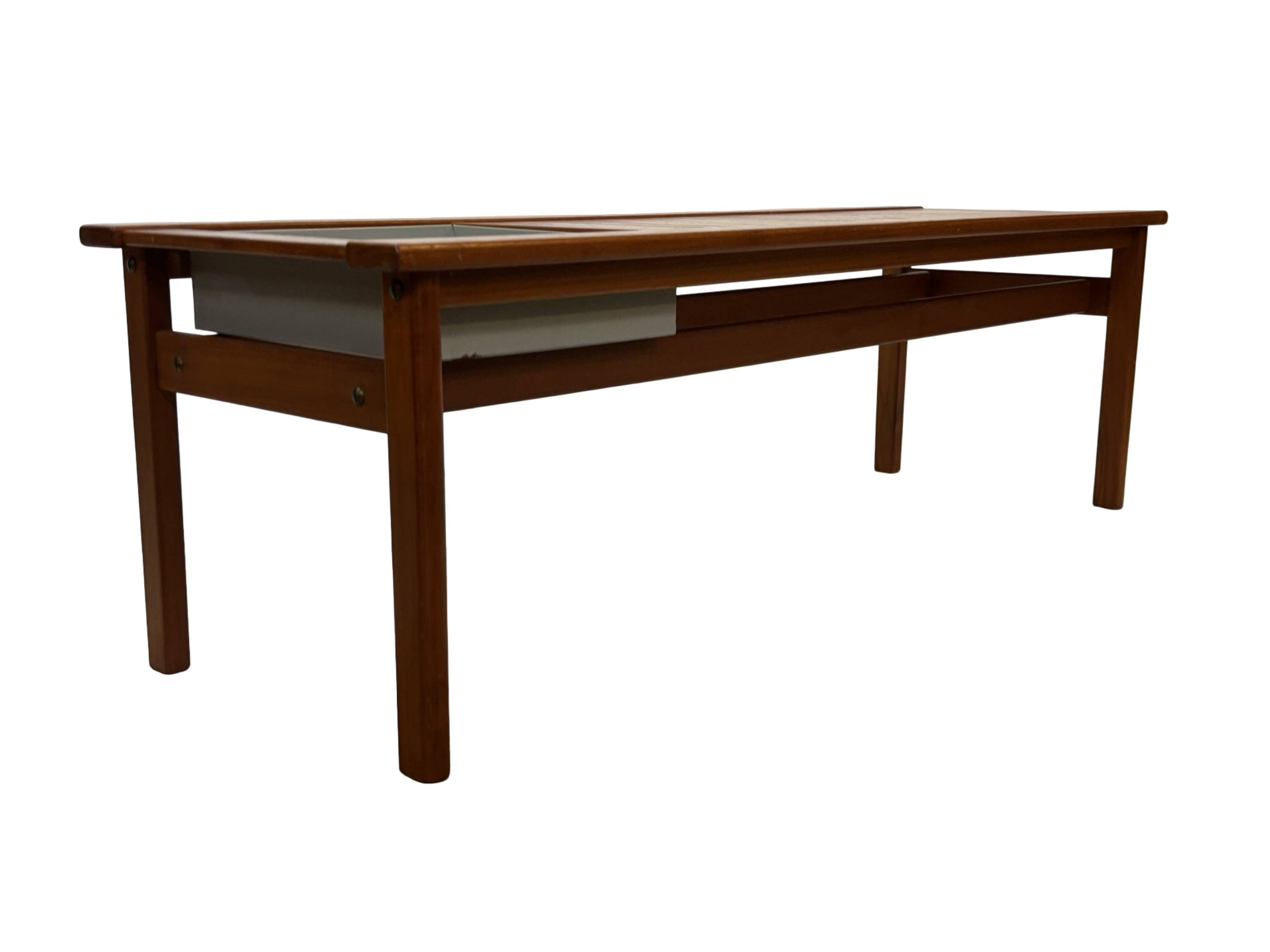 Vintage side table dresser side table plant table 60s