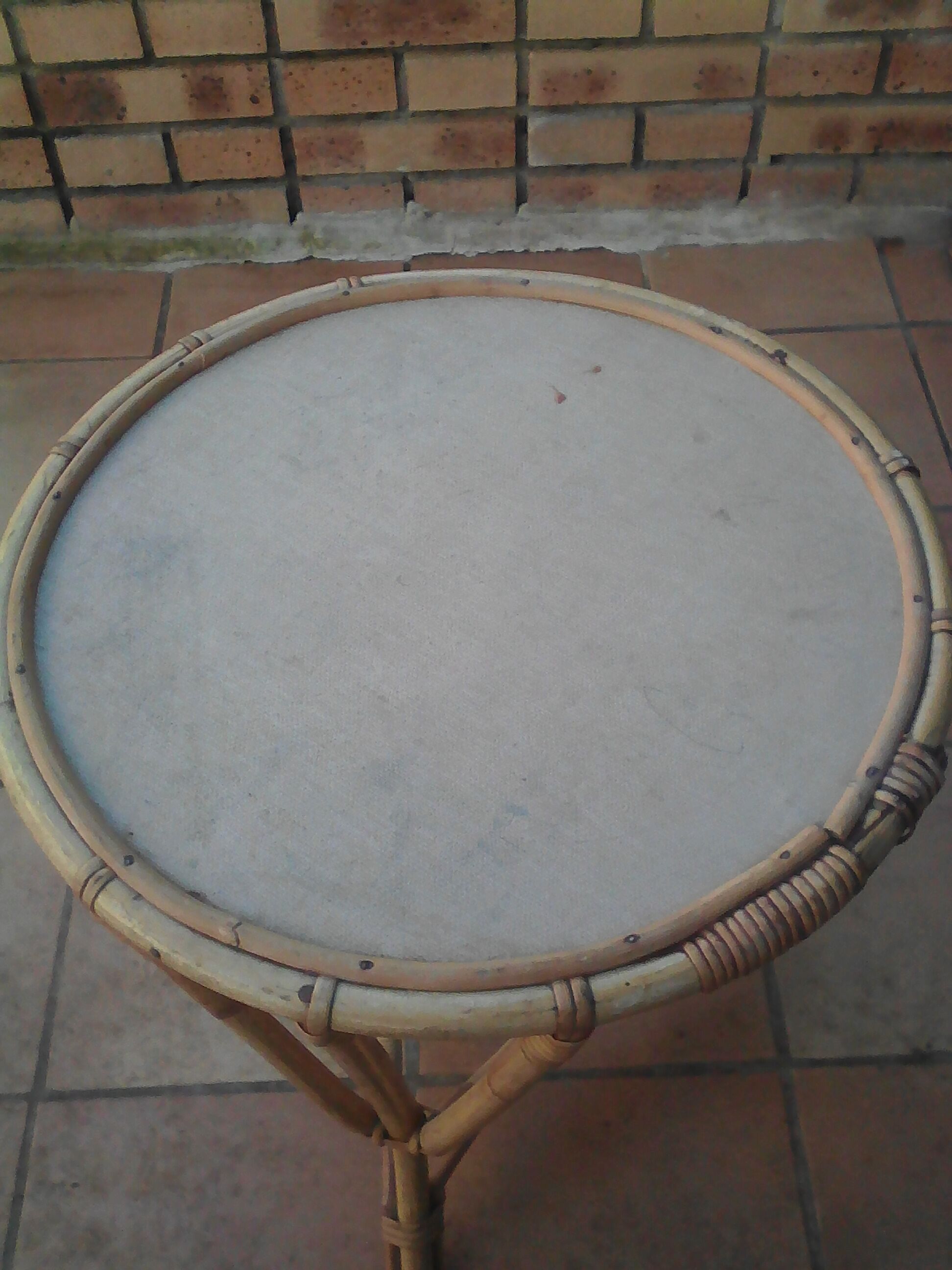 Table rattan vintage or end table