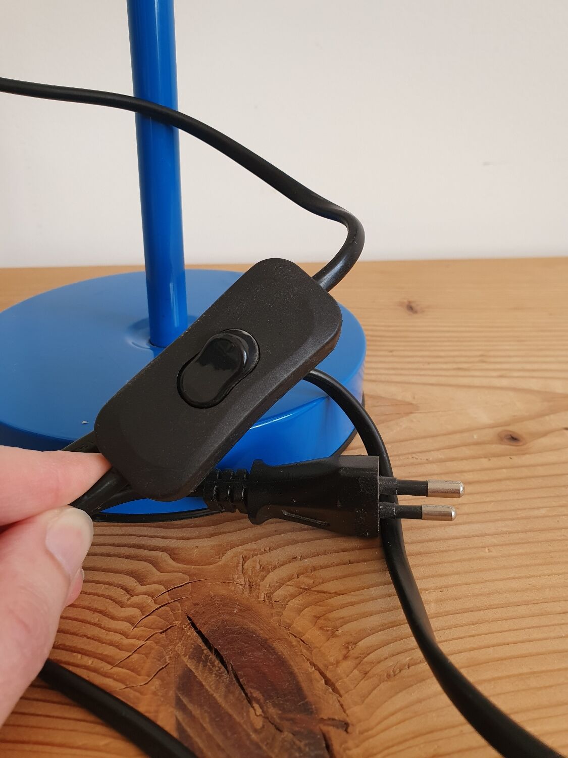 Memphis balance lamp