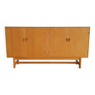 Danish highboard in oak by Kurt Ostervig for KP Möbler