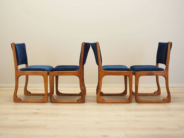 Ensemble de quatre chaises en hêtre, design danois, années 1950, designer : Holger Jacobsen,
