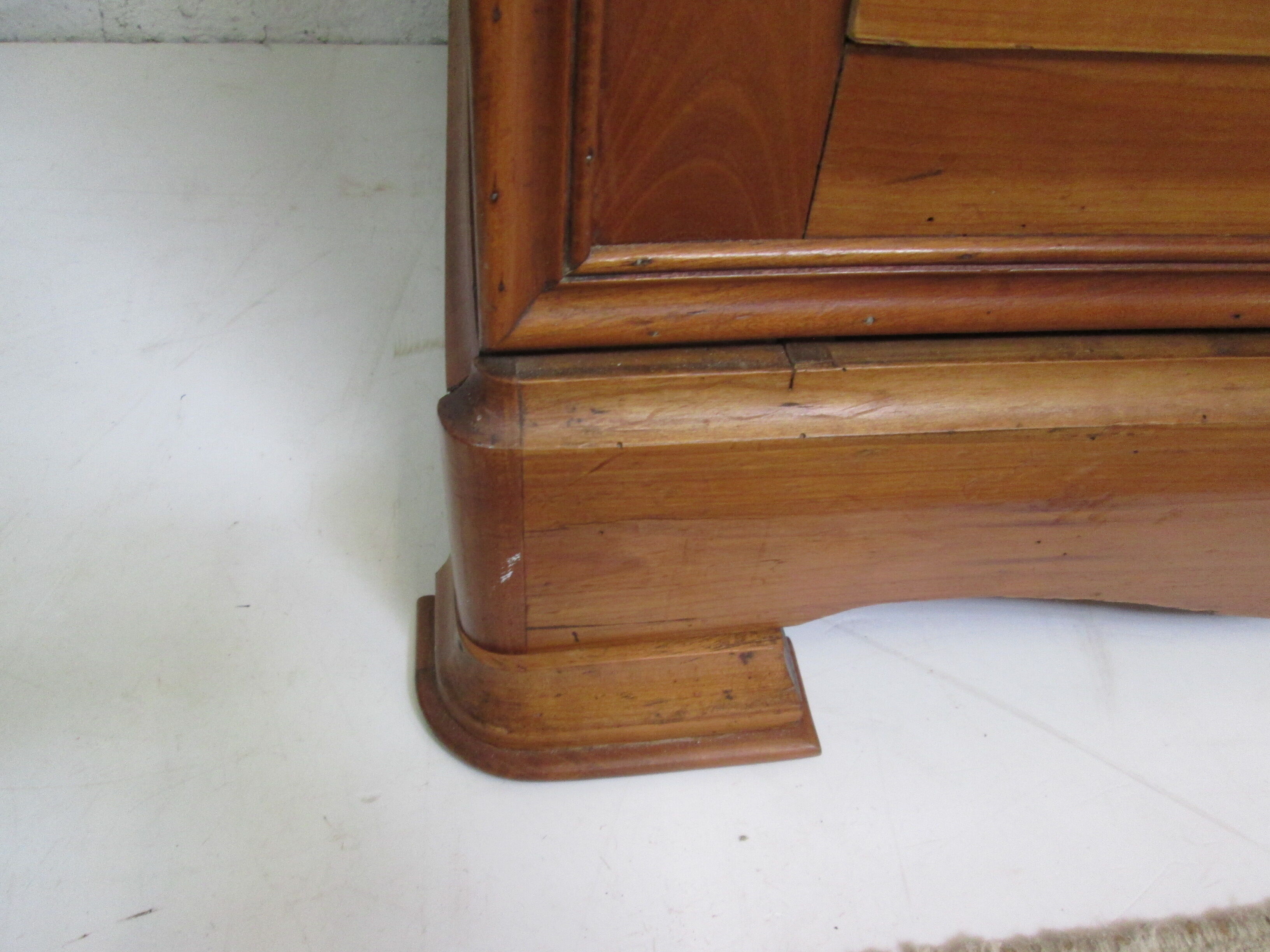 Cherry chest of drawers