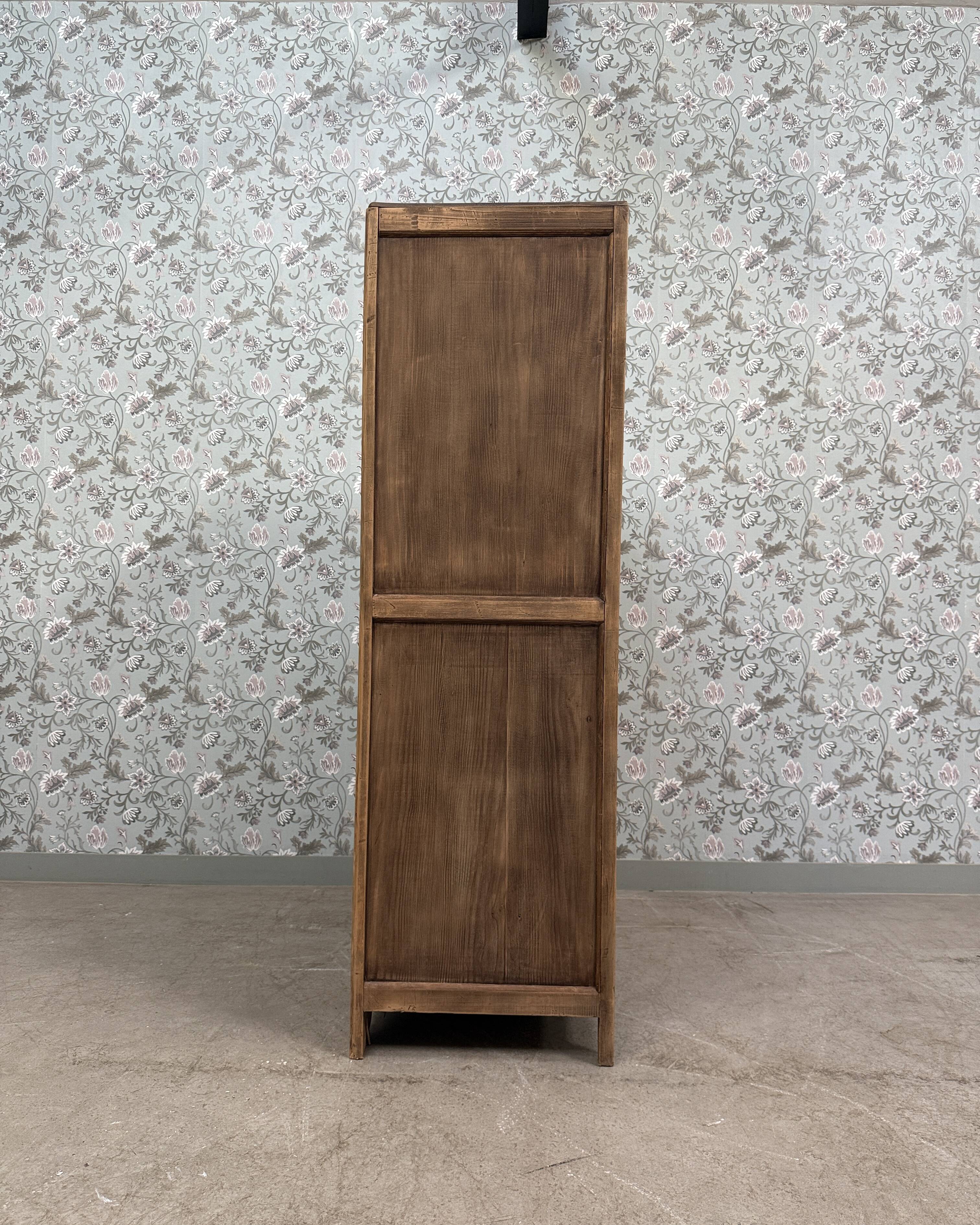 Armoire asymétrique art déco (rénovée)