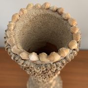 Vase années 60 coquillages collés
