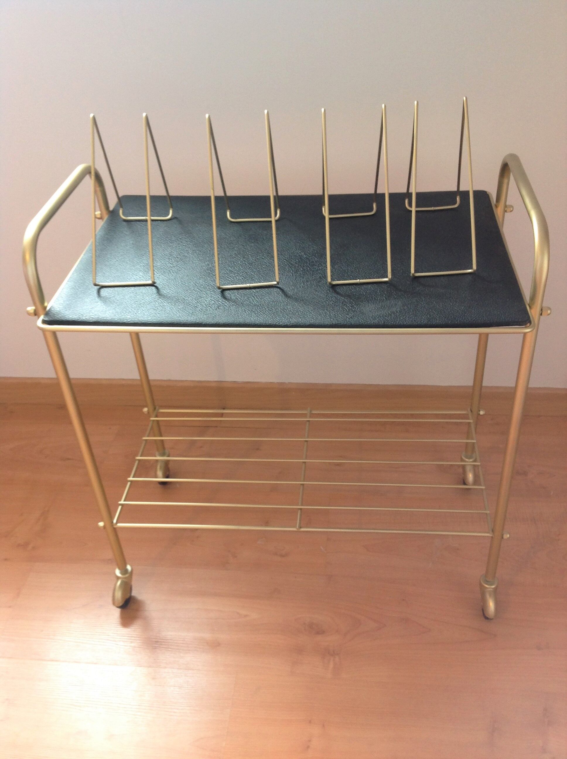 Service vinyl holder