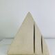 Lampe pyramide en pierre, années 70