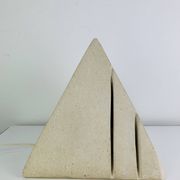 Lampe pyramide en pierre, années 70