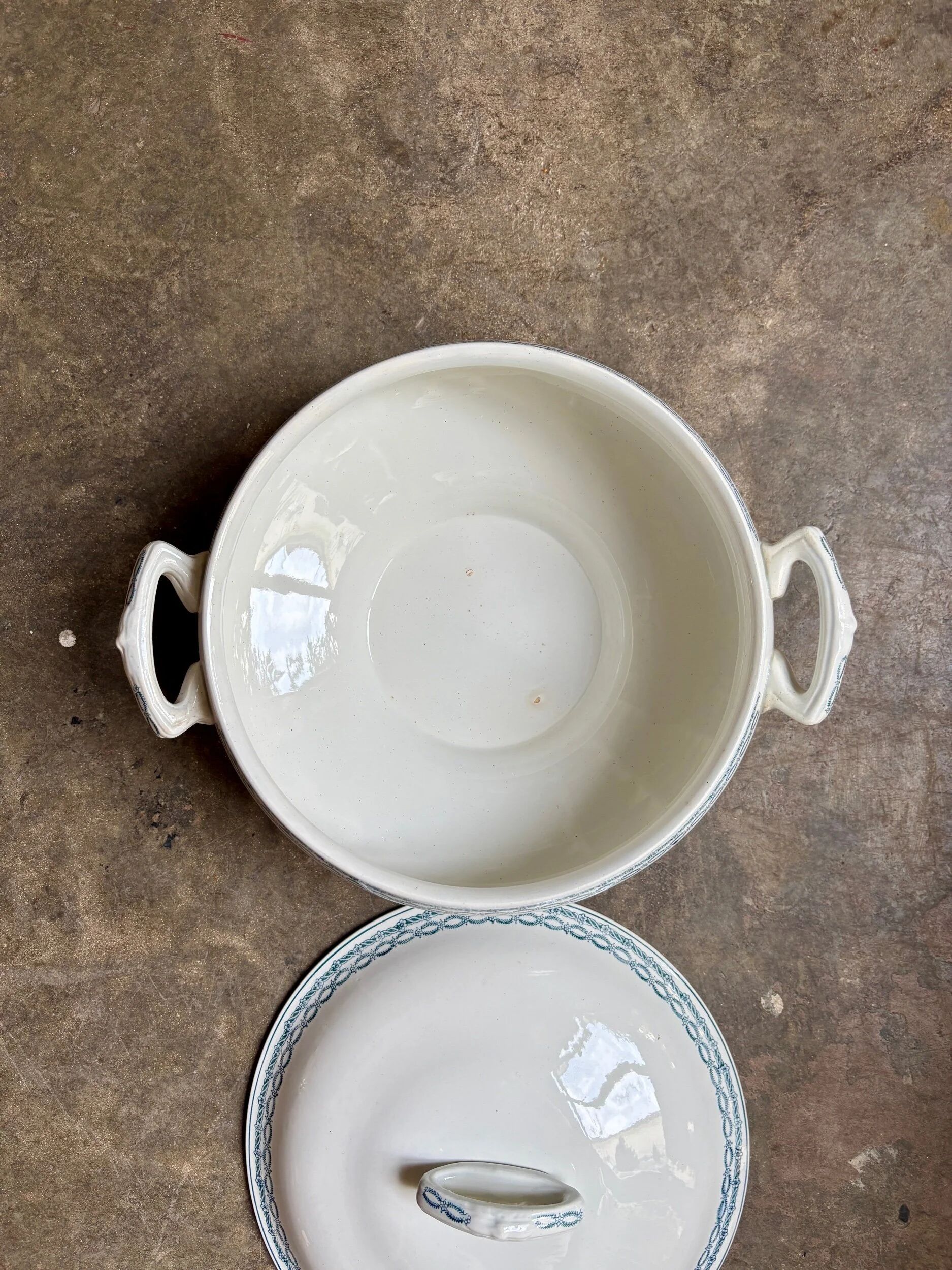 St Amand soup tureen in blue ironstone.