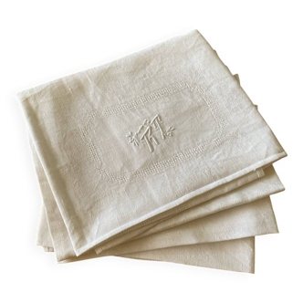4 serviettes anciennes brodées RT