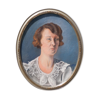 Portrait painted woman signed in oval frame, wall frame, wood frame and painted stucco, vintage frame