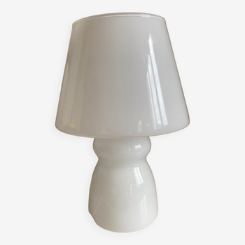 Lampe en verre blanc vintage