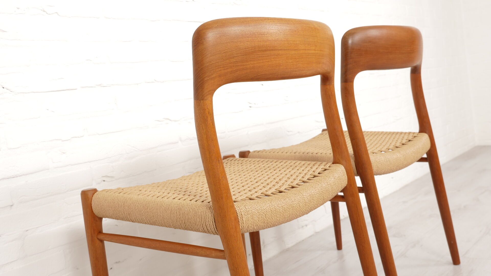 2 dining chairs model 75 by Niels Otto Moller 50/60