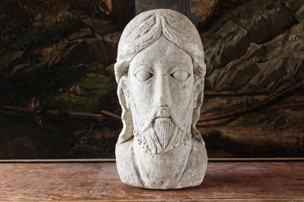 Ancienne tête de Christ de Vézelay en pierre reconstituée
