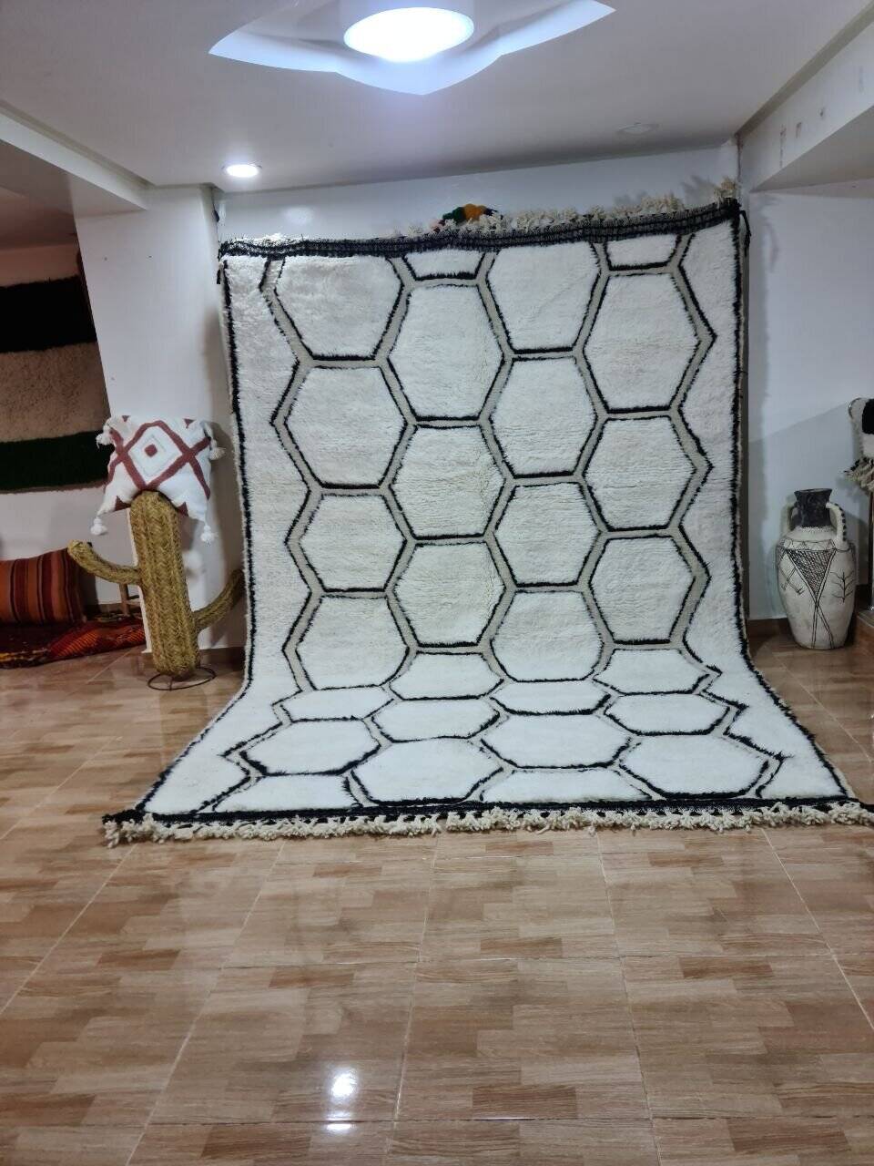 Beni Mrirt Rug 100% Natural Wool – Luxury and Berber Craftsmanship 300x200cm