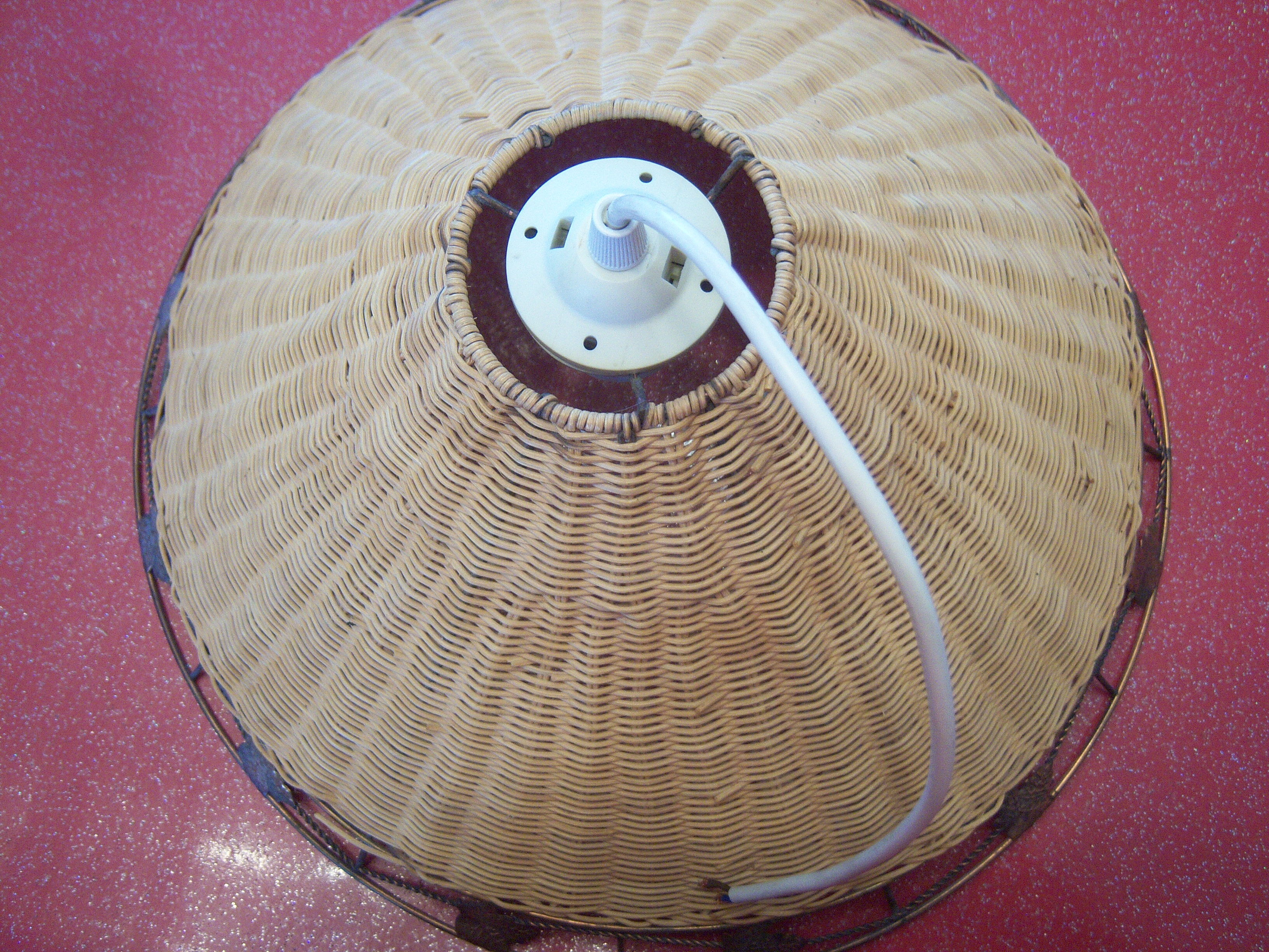 Rattan hanging lamp