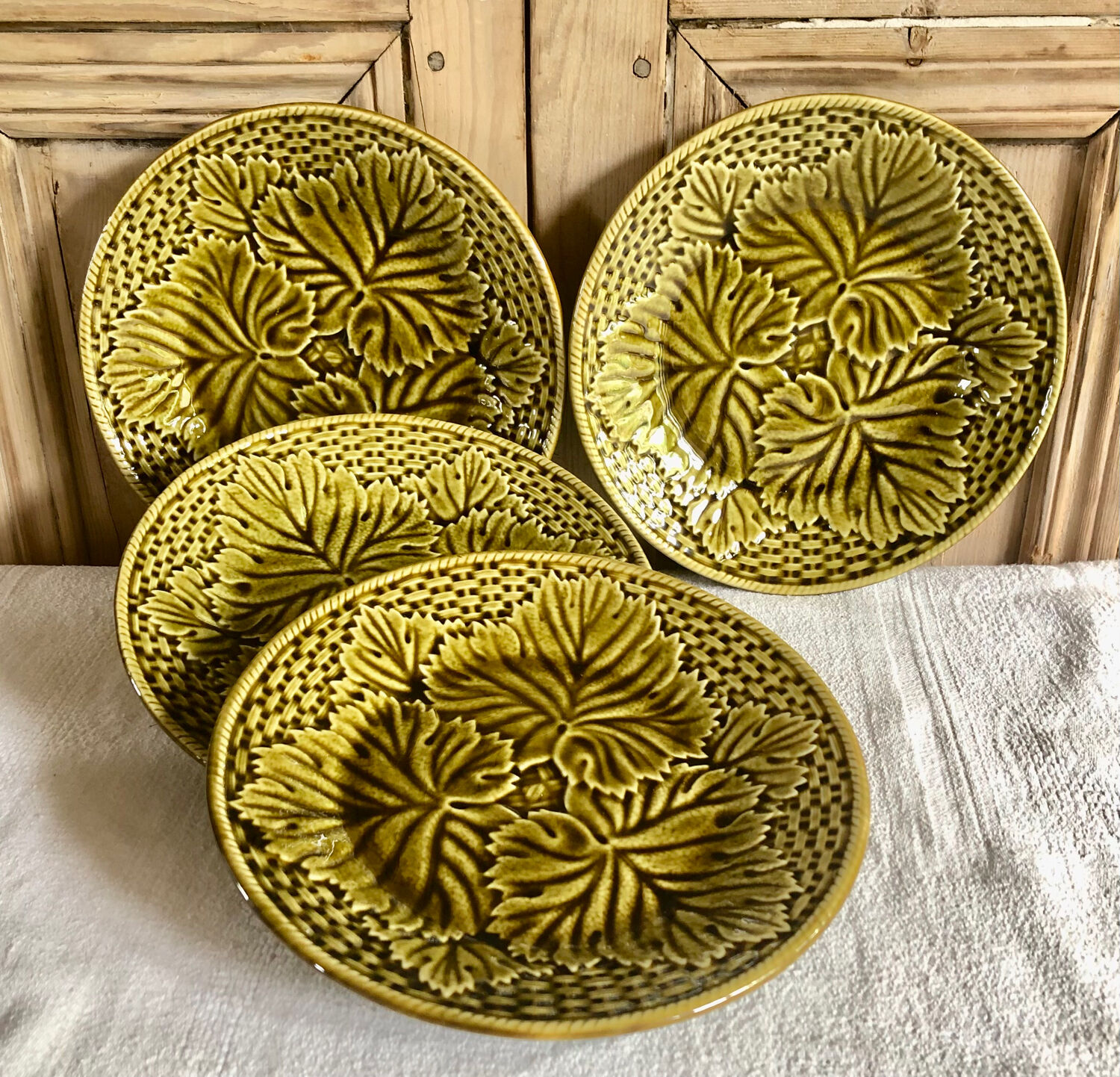 4 plates barbotine Gien