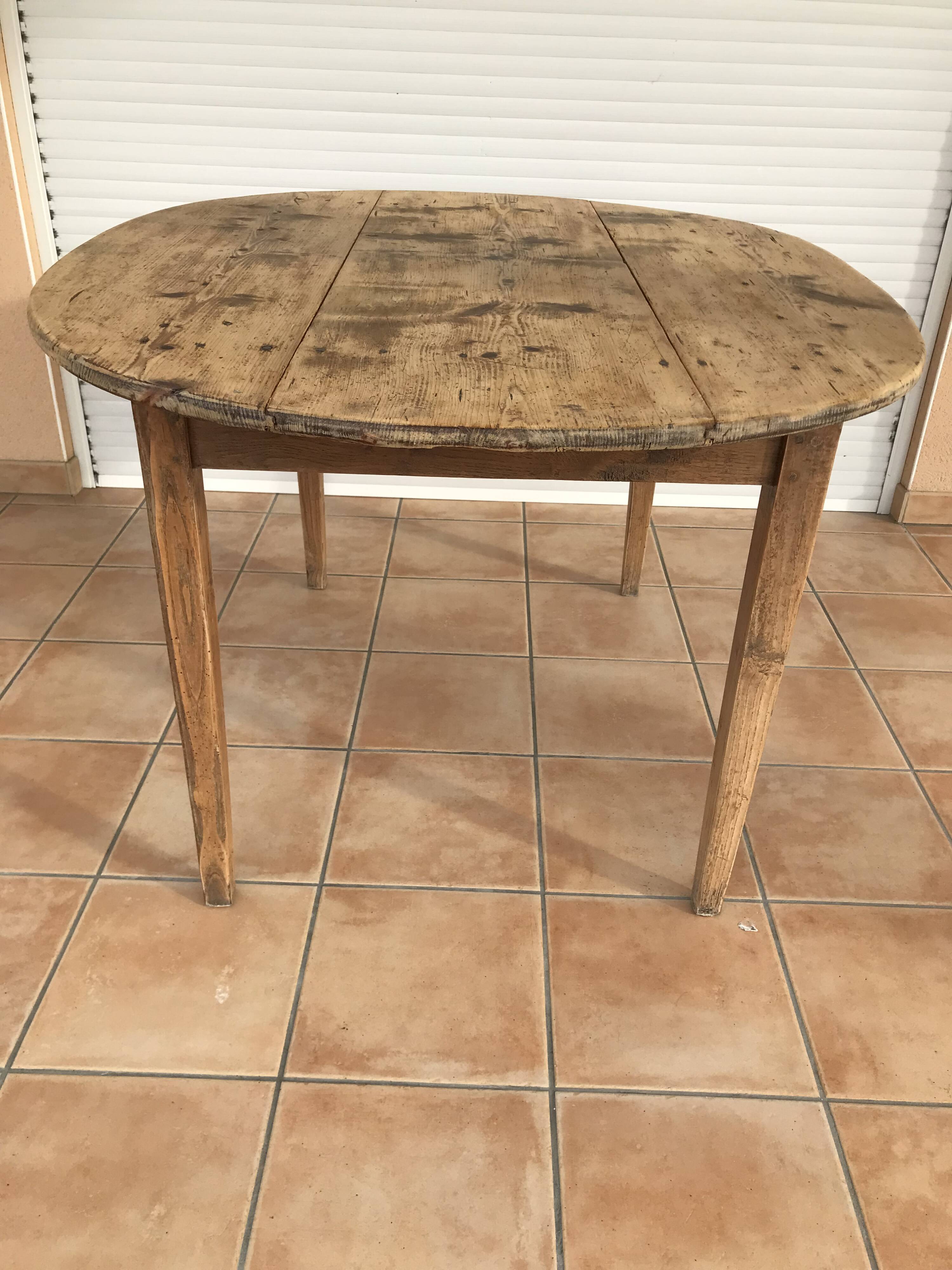 Round Farm Table