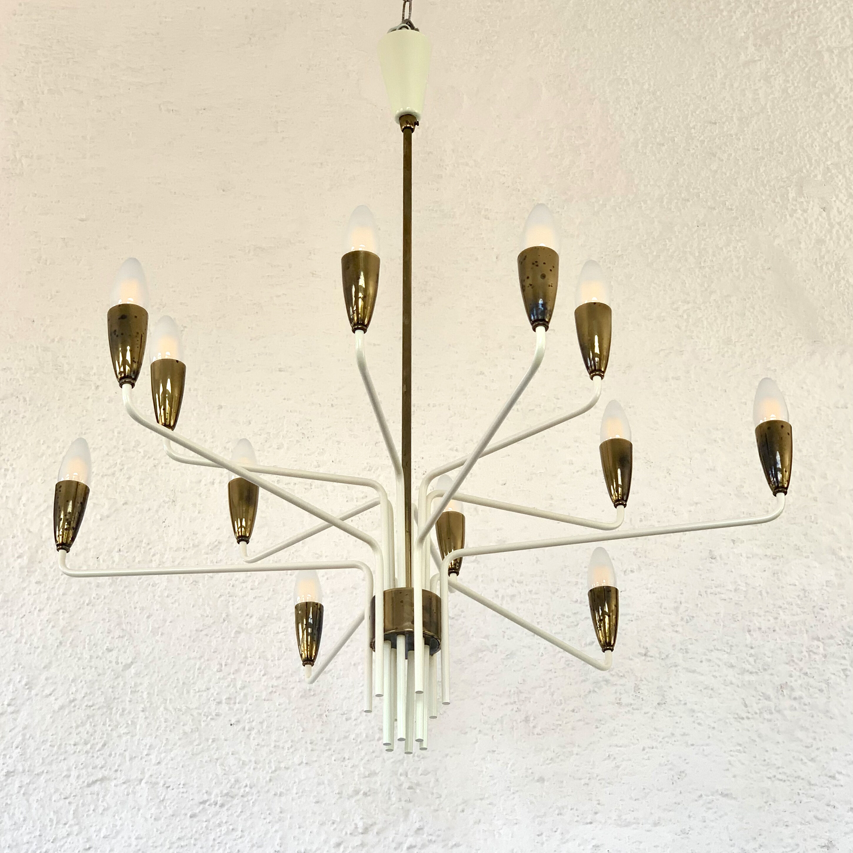 Chandelier 12 arms attributed to Stilnovo,1950