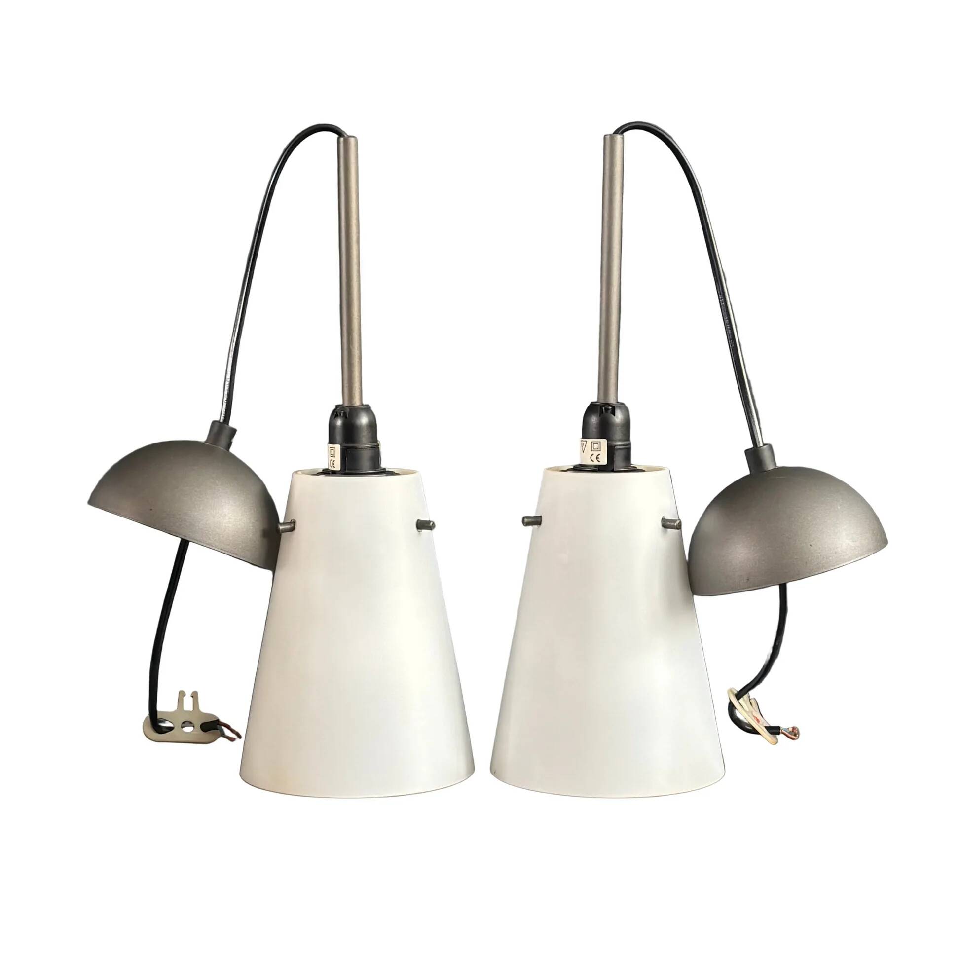 Paire de suspensions vintage conique en opaline percée