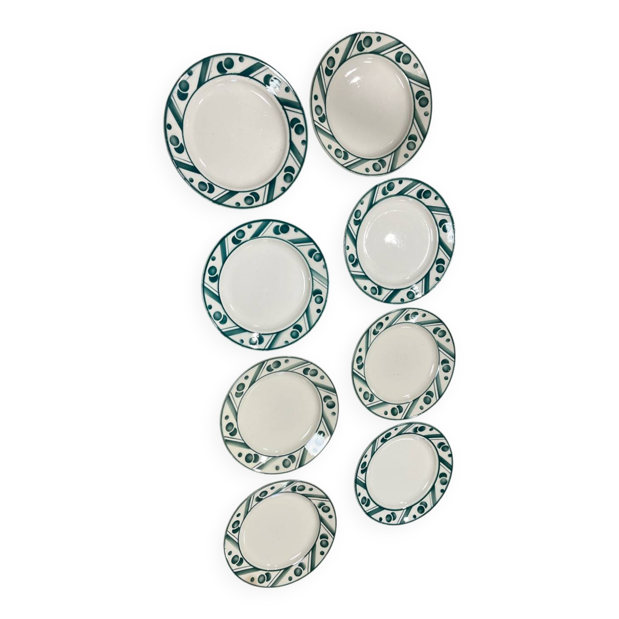 Set of 8 plates