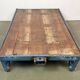 Table basse industrielle bleue, années 1960