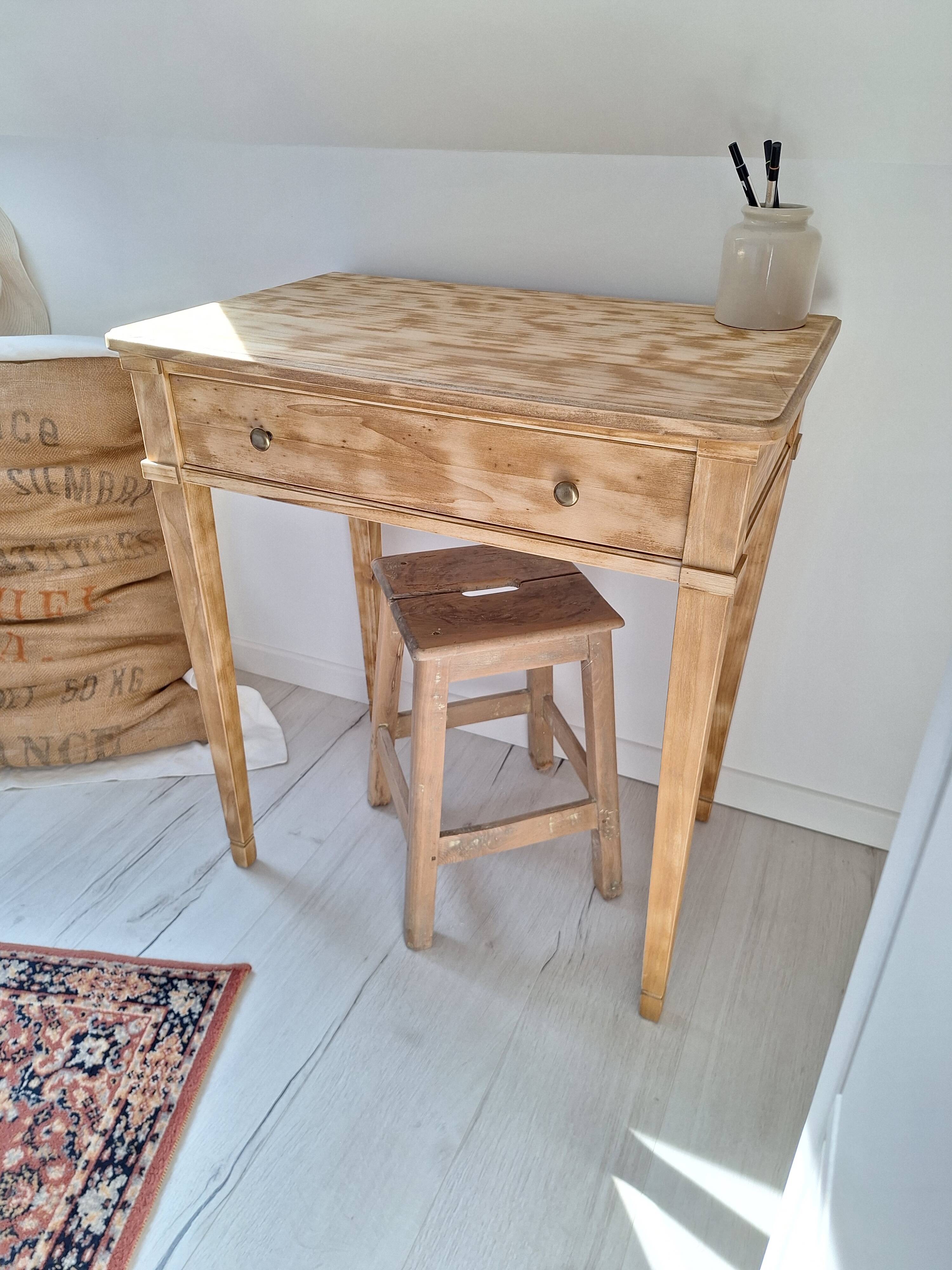 Bureau / Side table / Console in solid wood in Louis-Philippe style