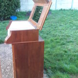 Hairdresser's toilet commodity called 1900 art deco