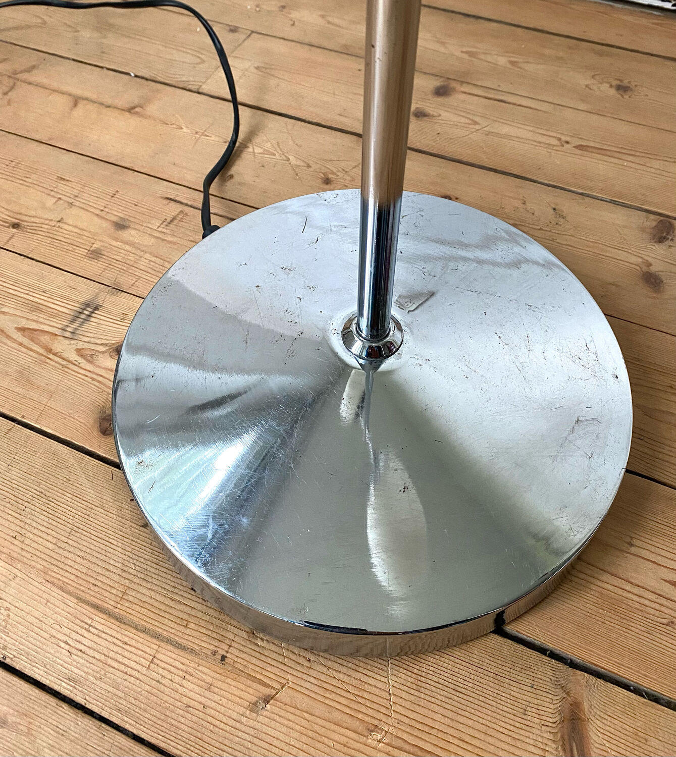 Vintage floor lamp has two opaque glass spheres