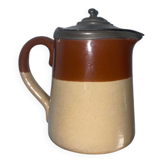 Petit pot à lait en faïence anglaise brun beige