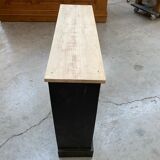 Storage cabinet with drawers