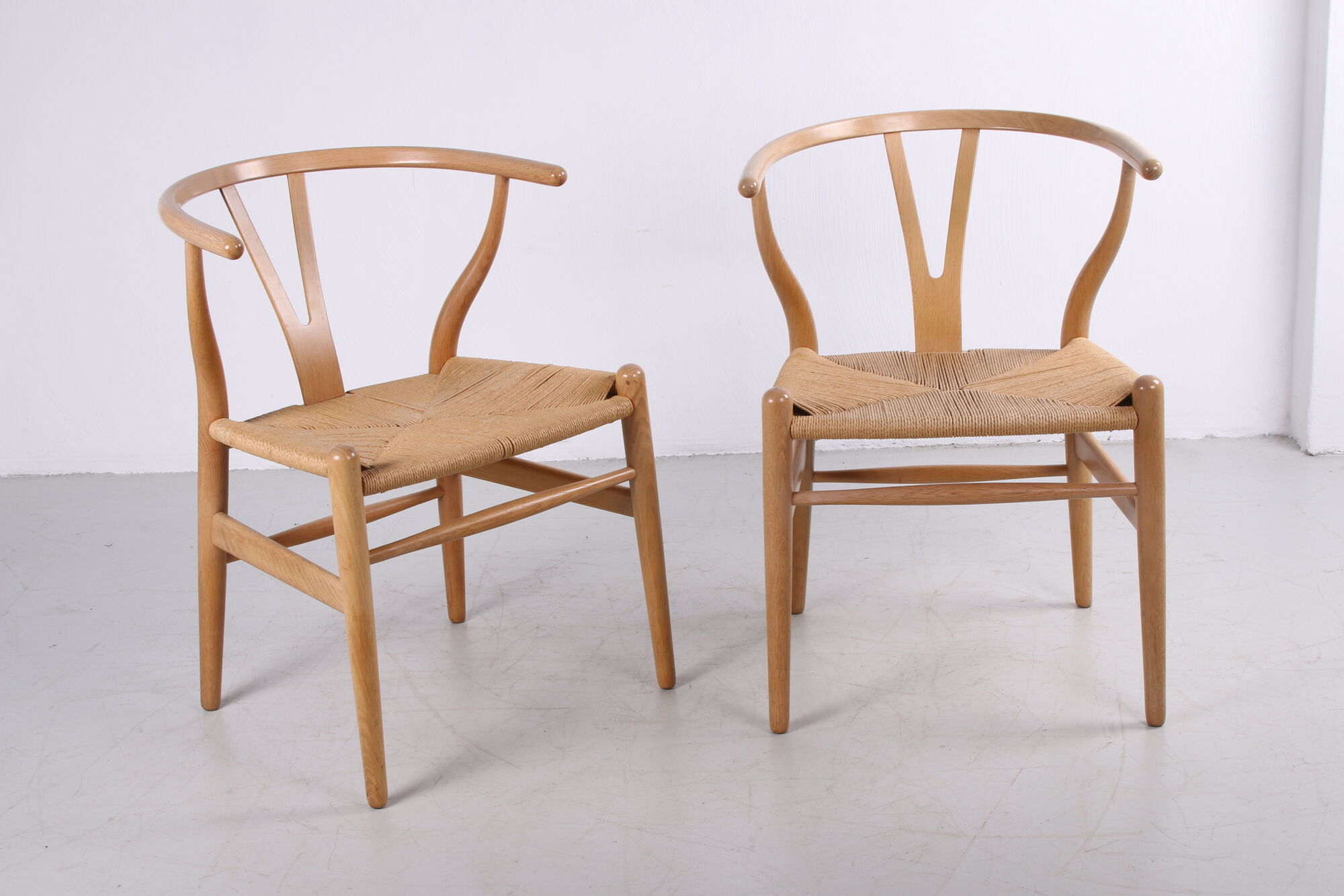 Set of two oak CH24 'Wishbone' chair by Hans J. Wegner for Carl Hansen, 1960