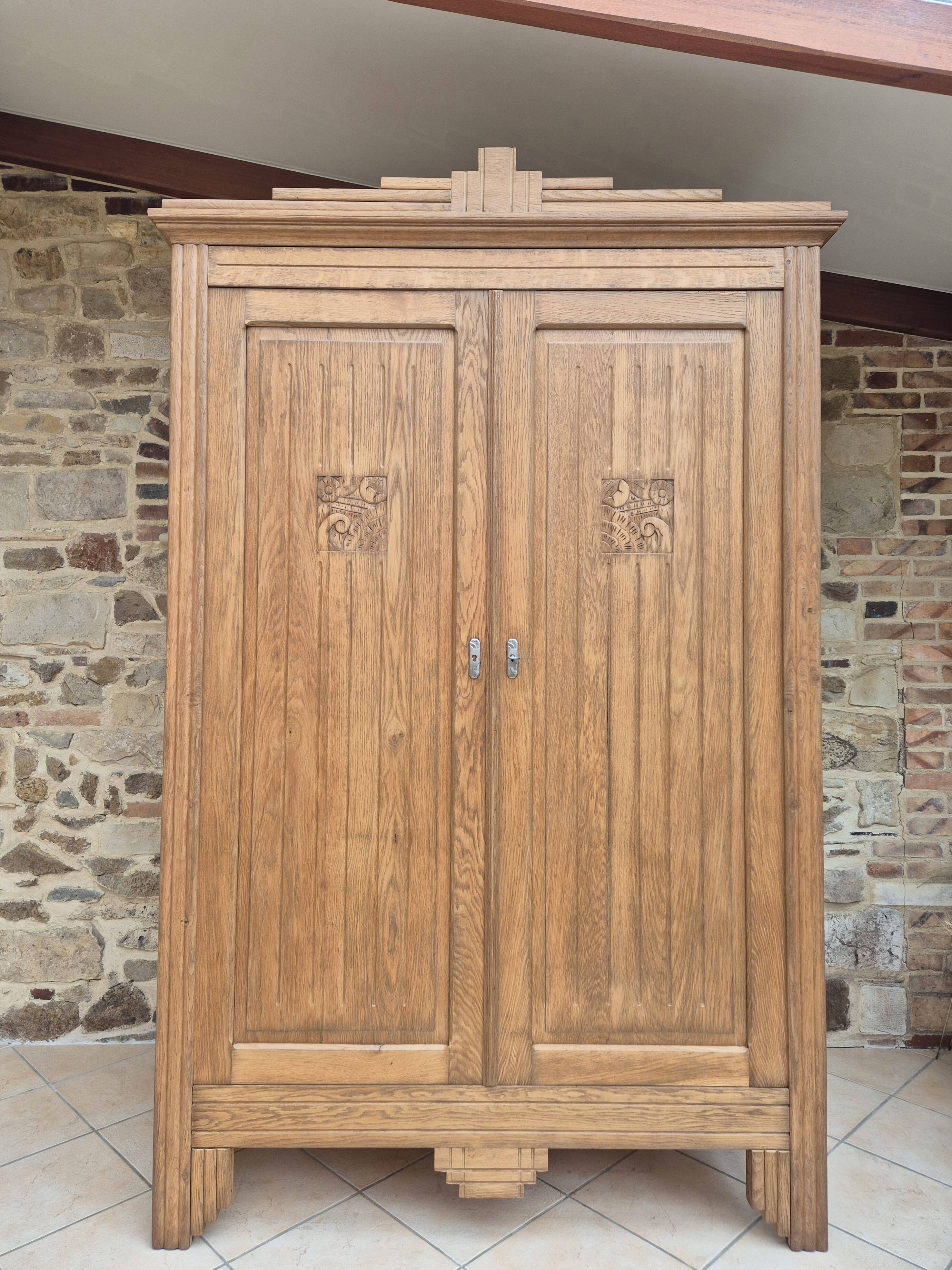 Armoire parisienne art déco