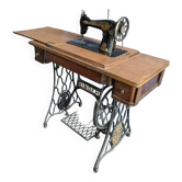 Singer sewing machine with pedal