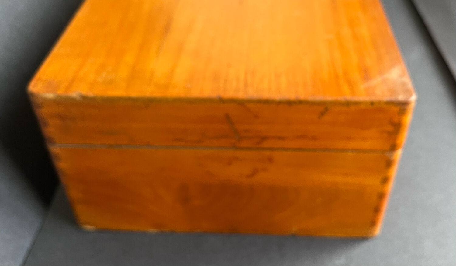 Boîte à couture en bois