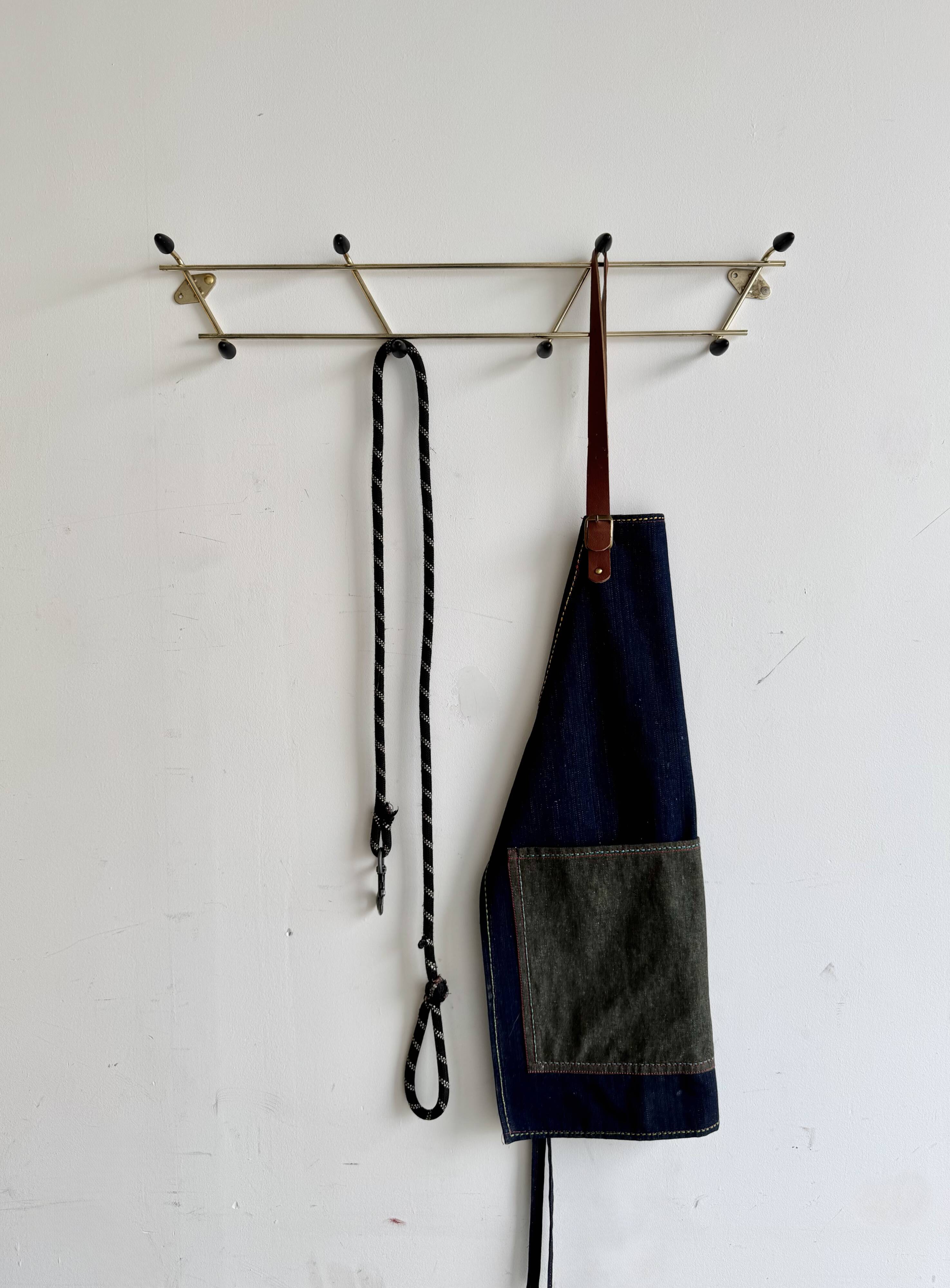 Porte-manteau atomique vintage or et noir