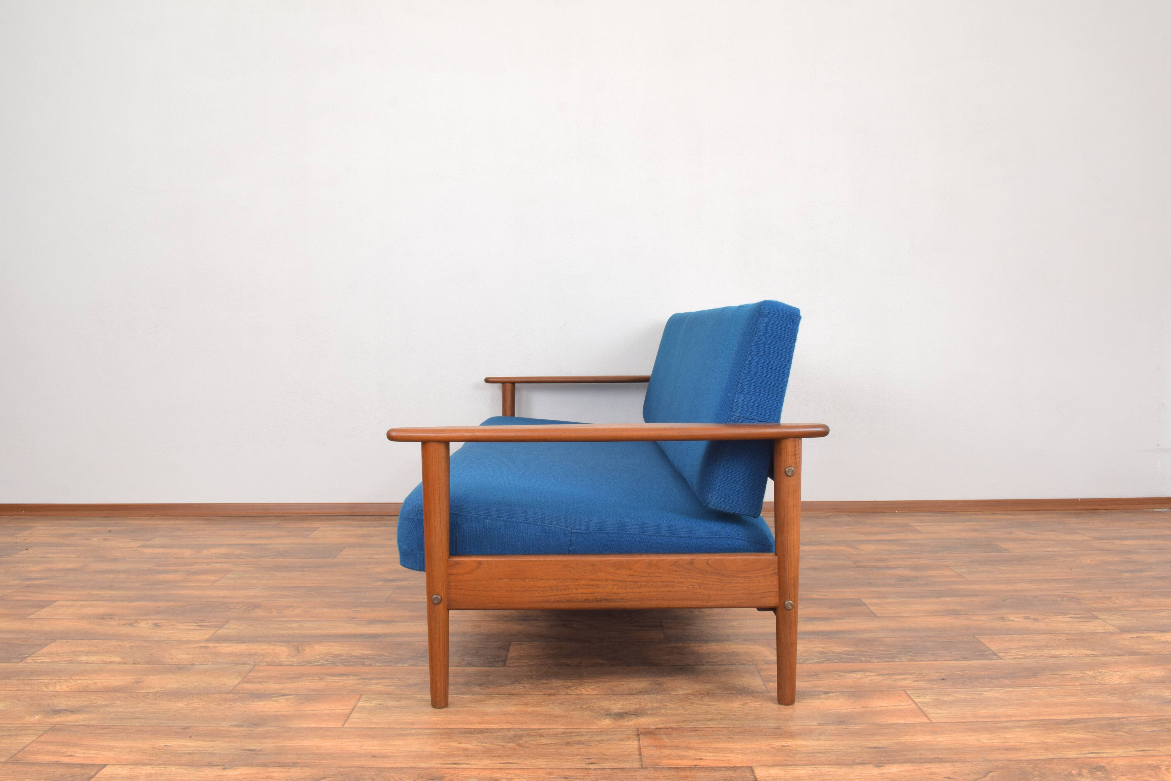 Canapé en teck du milieu du siècle, années 1960