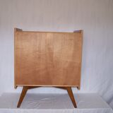 Dresser 50