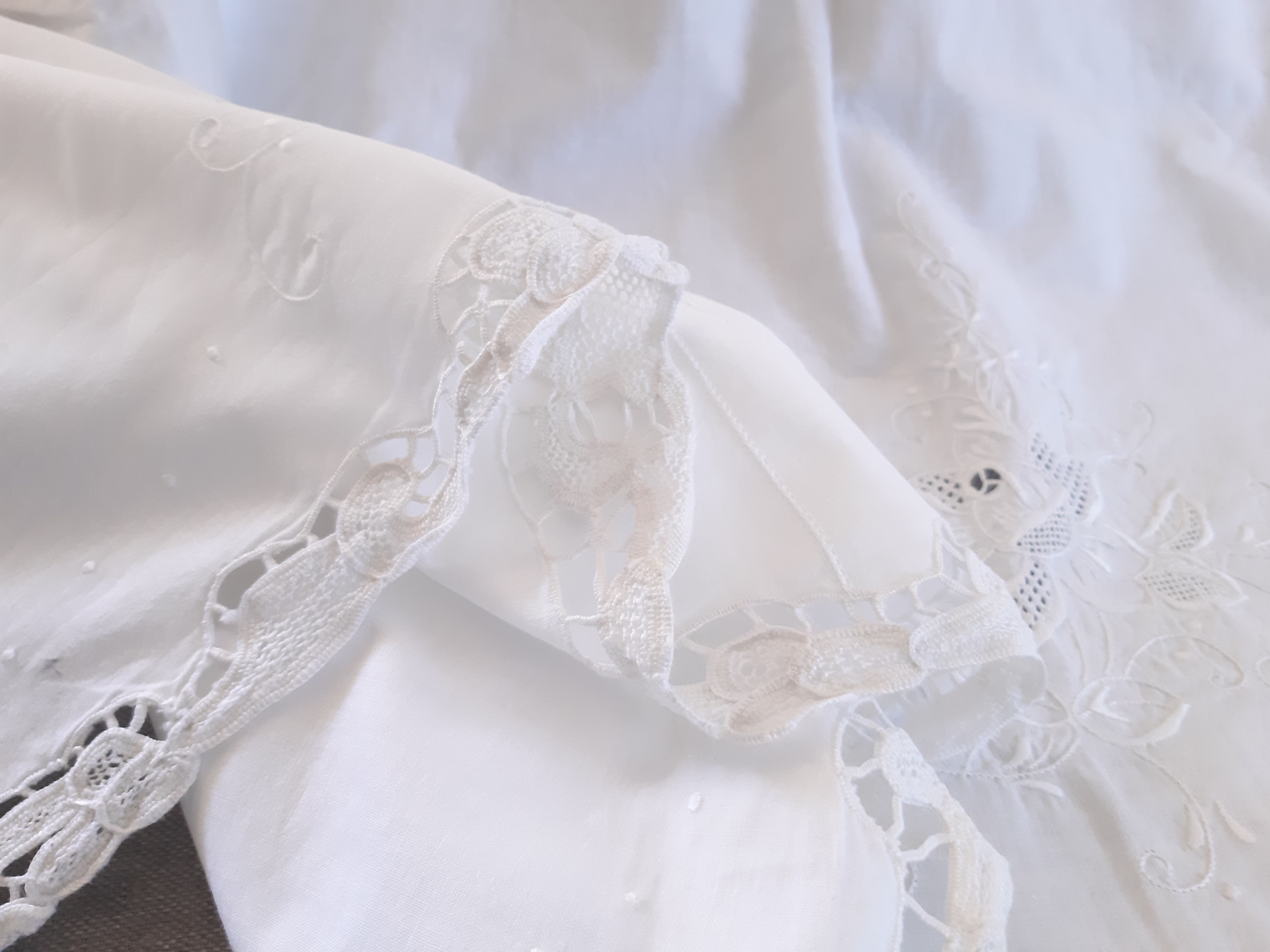Old embroidered sheet 310 x 230