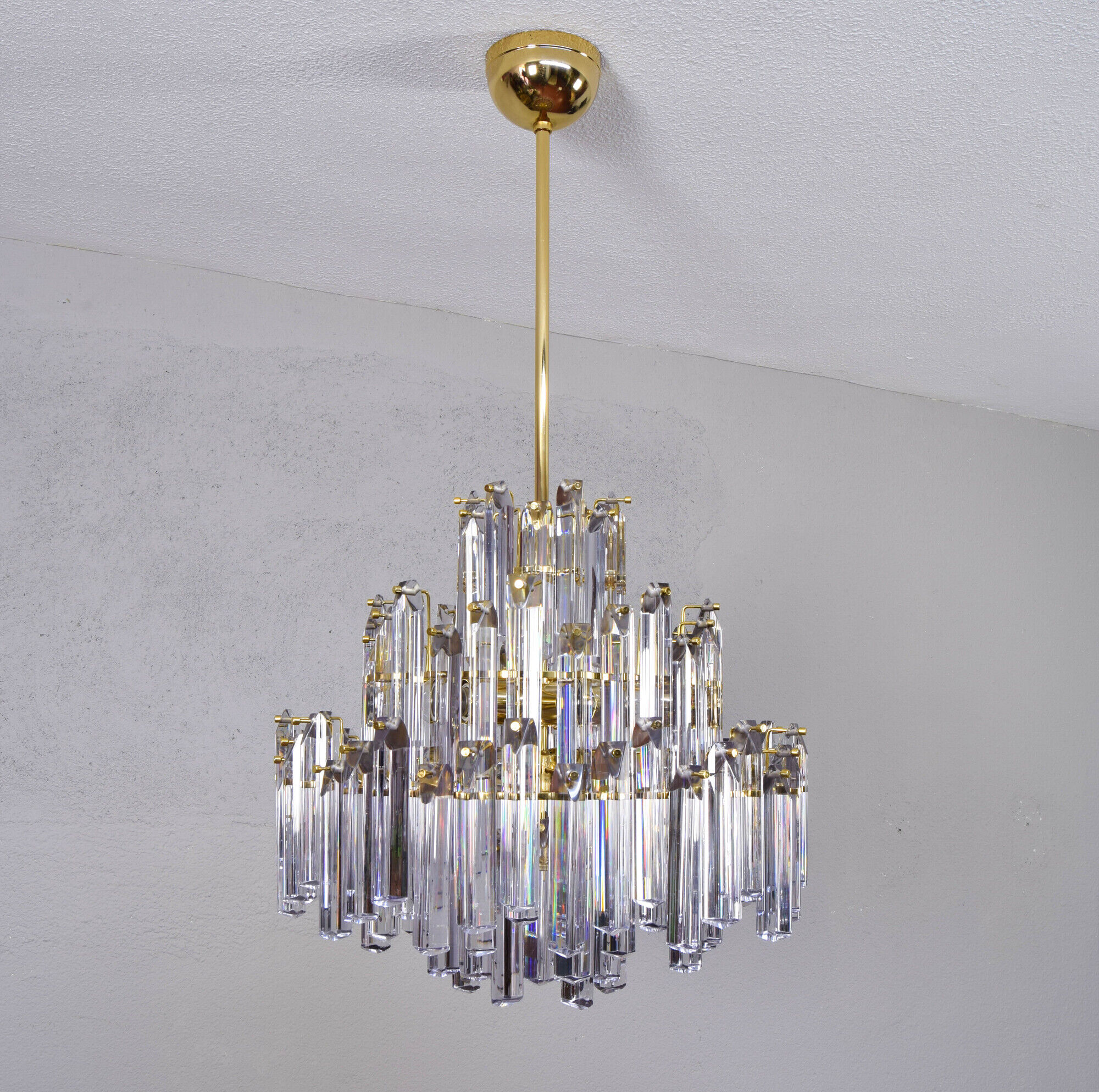 Large Venini Mid Century Italian Modern Triedri Murano Glass Chandelier