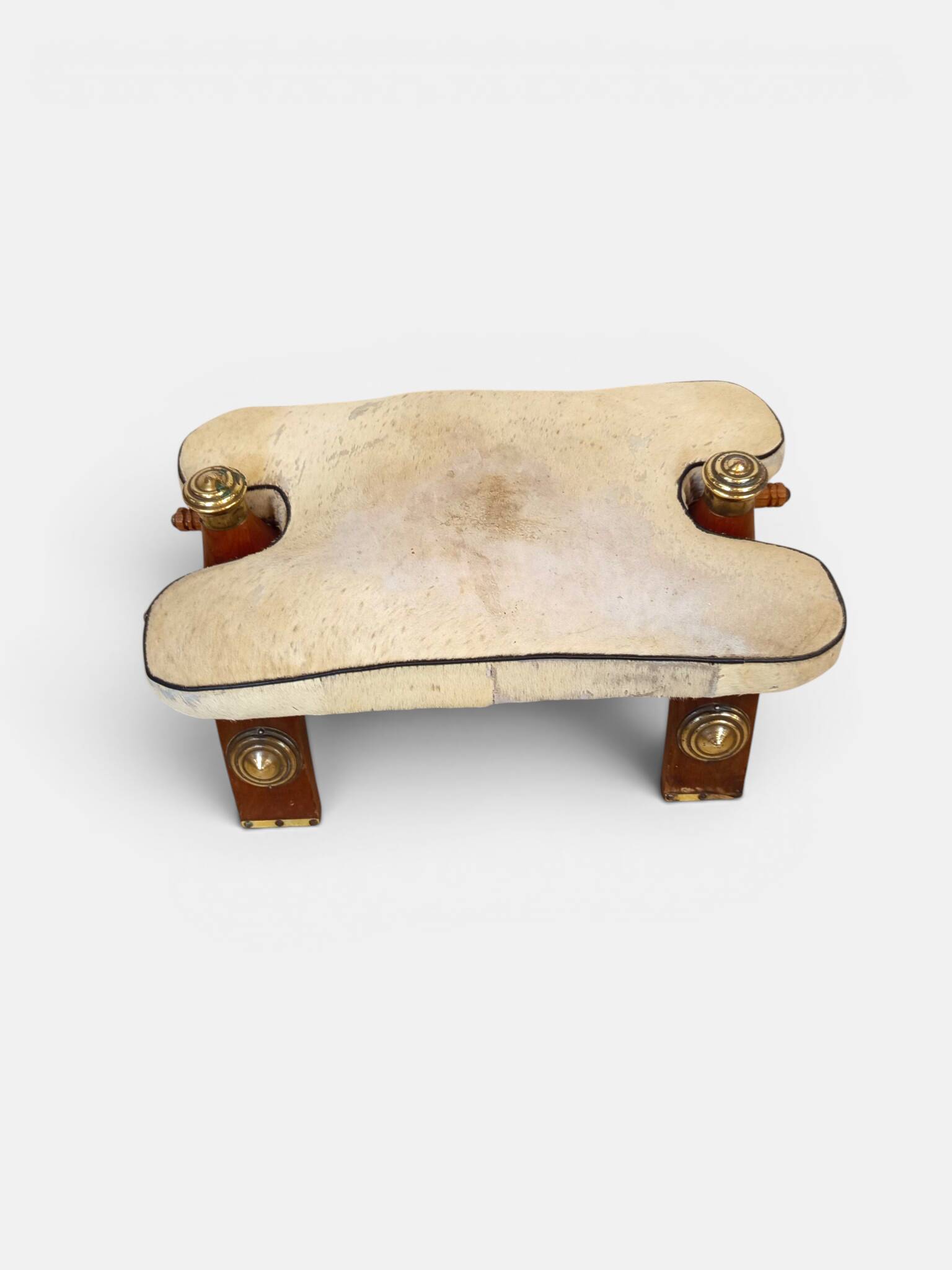 Camel saddle stool