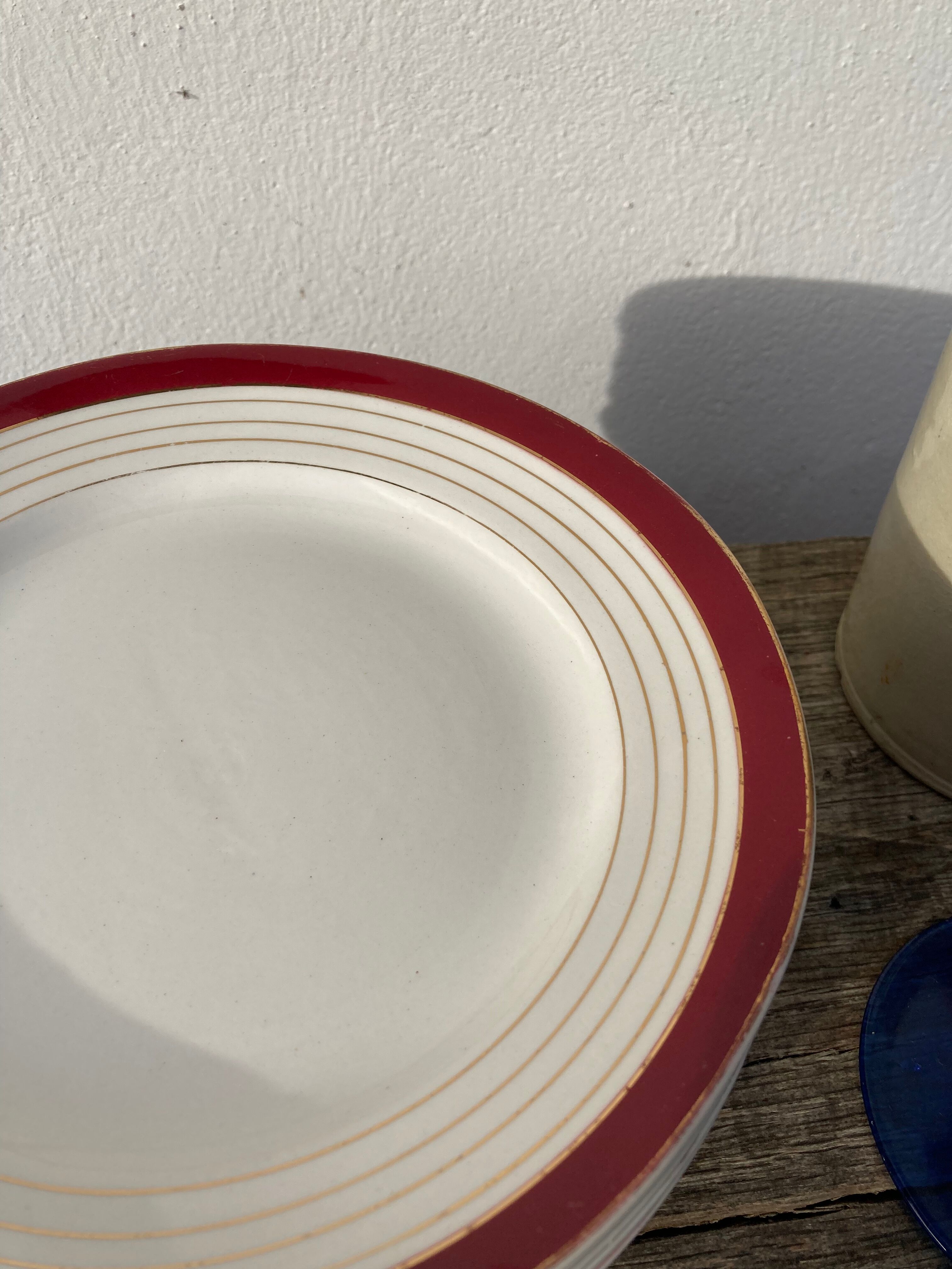9 dessert plates Sarreguemines Digoin Regence gold and red