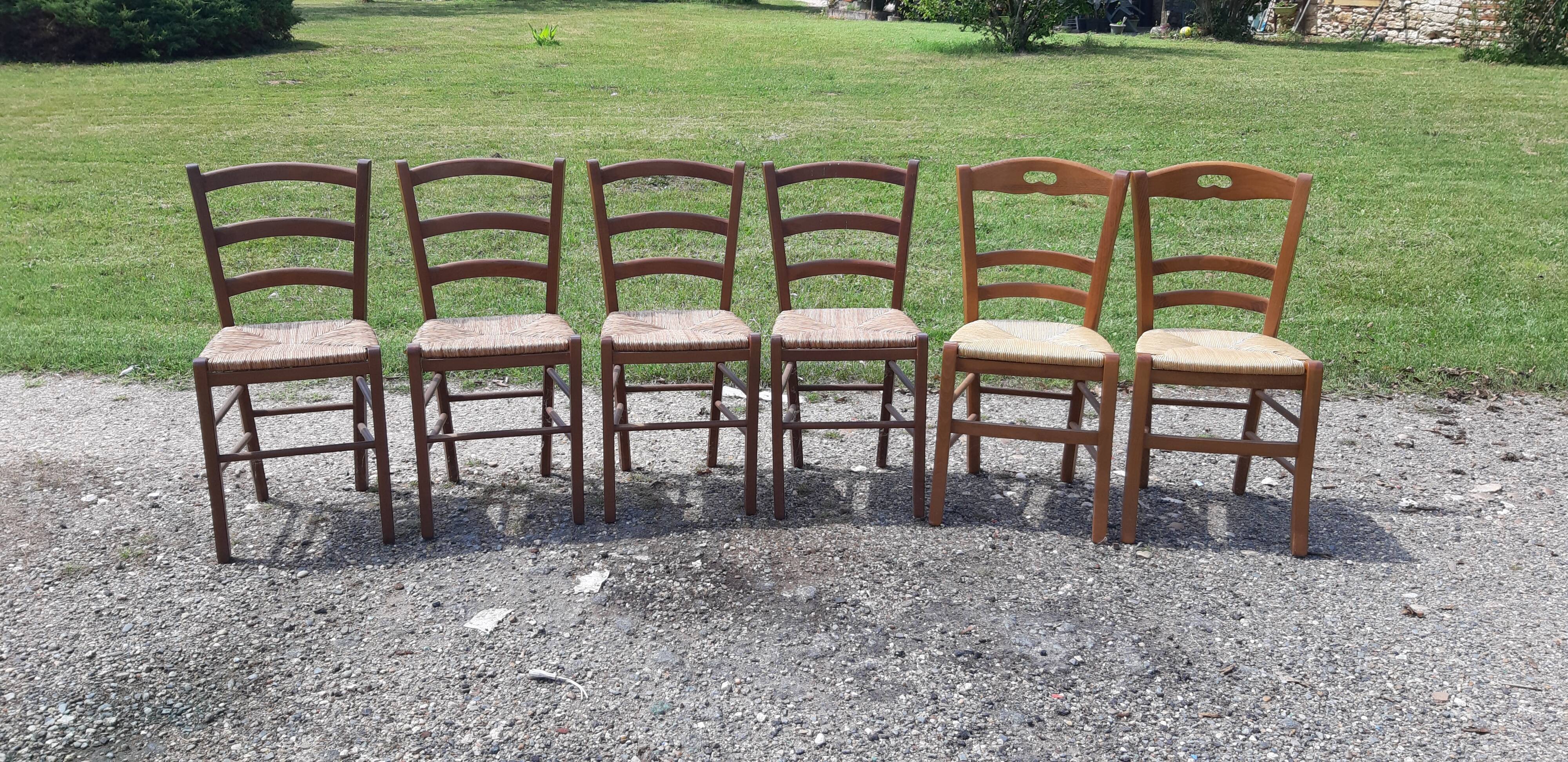 6 antique mulched chairs