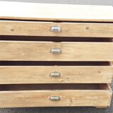 Ancient chest of drawers