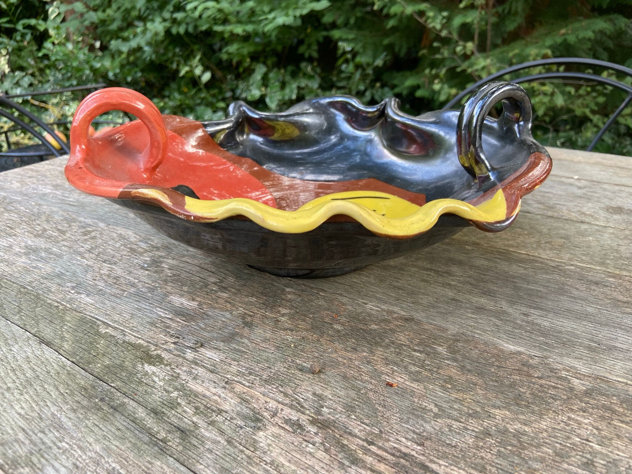 Ceramic cup signed Buxó vintage freeform