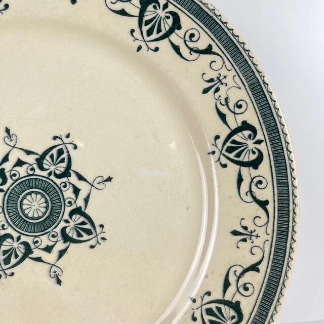 Set of 8 dessert plates in ironstone "Amiral", Creil & Montereau, green-blue, late 19th century.