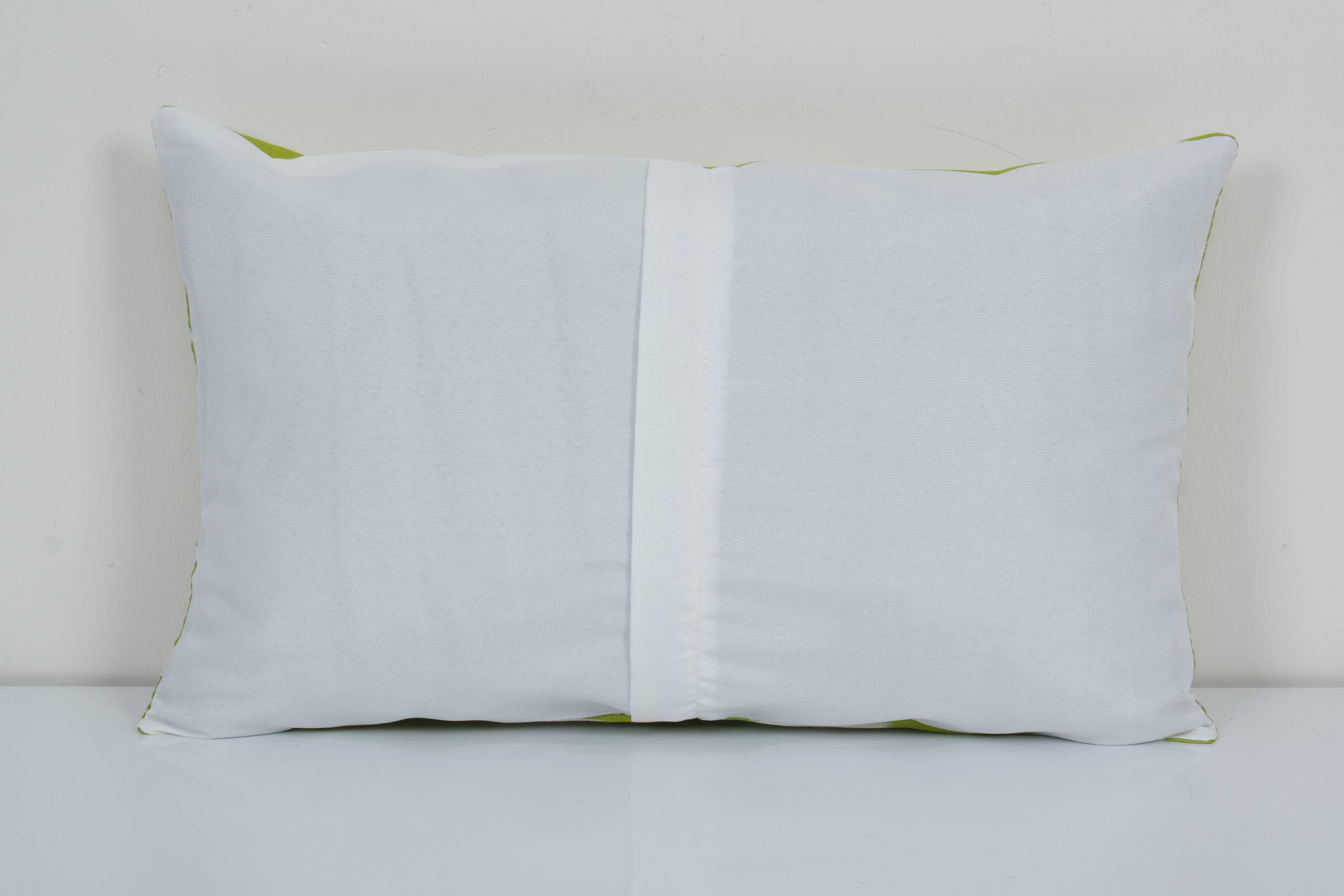 12" x 20" zig zag design ikat