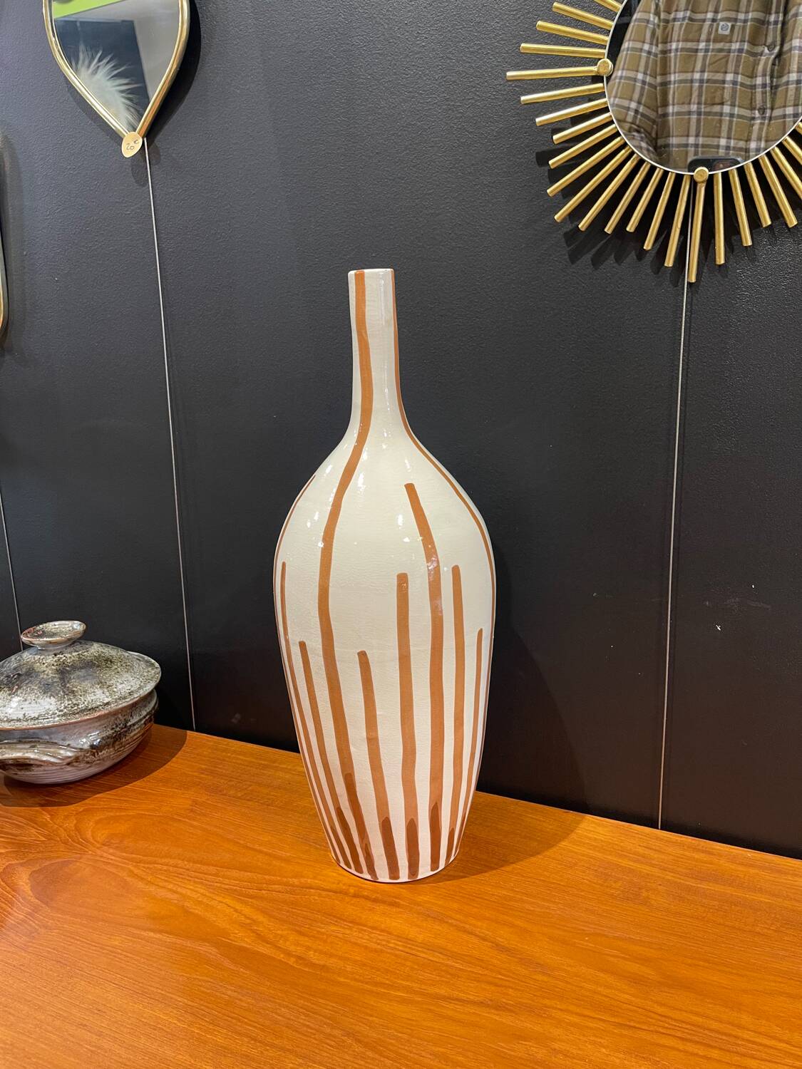 Ceramic vase